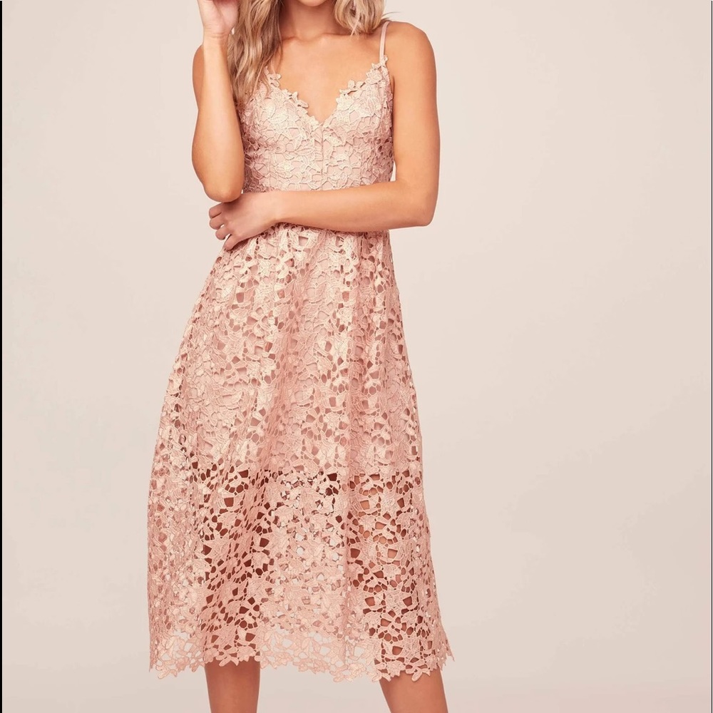 Astr the label Lace A Line midi dress